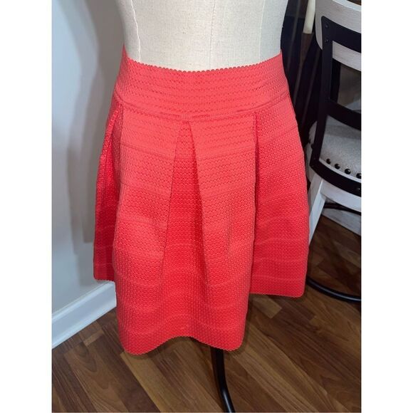 Express Skirt - Small - Picture 3 of 7